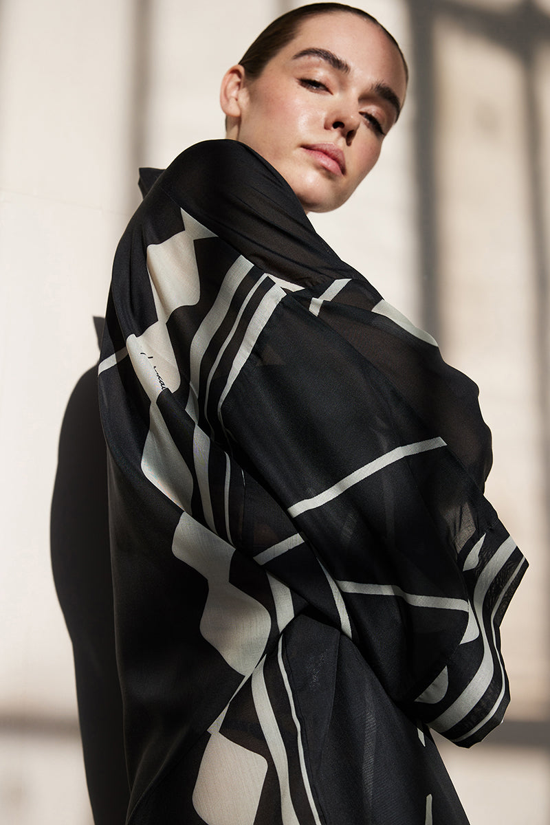 Talia Kimono - Black & White